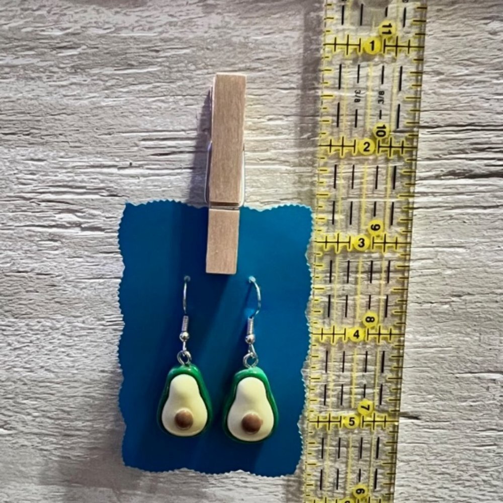 New Avocado Resin Hanging Earrings - Picture 4 of 5